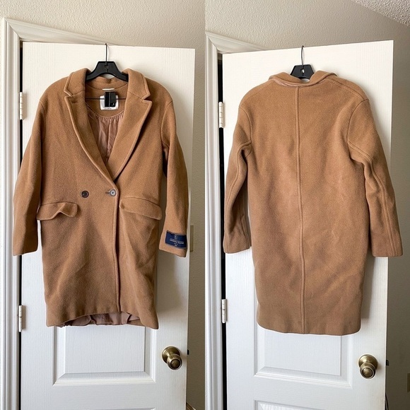 Aritzia Coat Lyon Double-Breasted Wool Italian Virgin Short 1 EUC - Picture 1 of 9